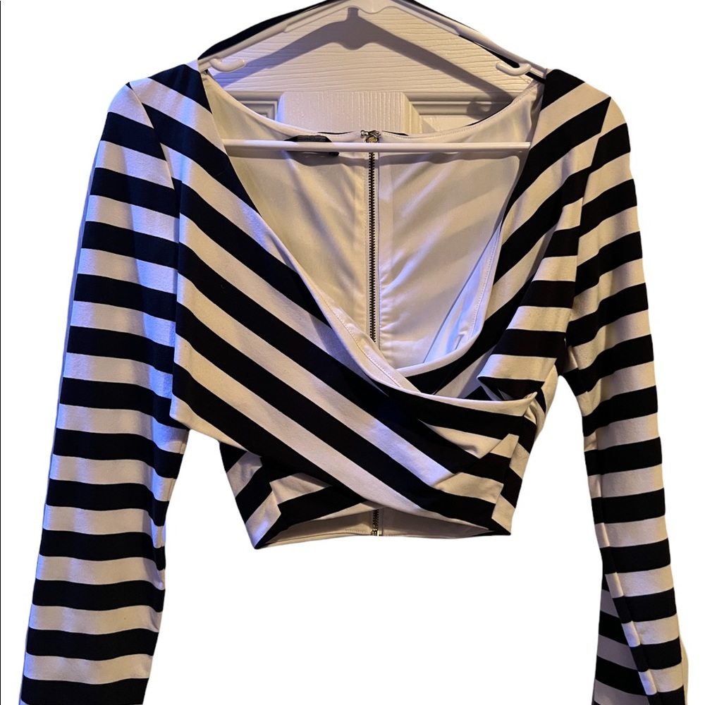 Bebe cropped top